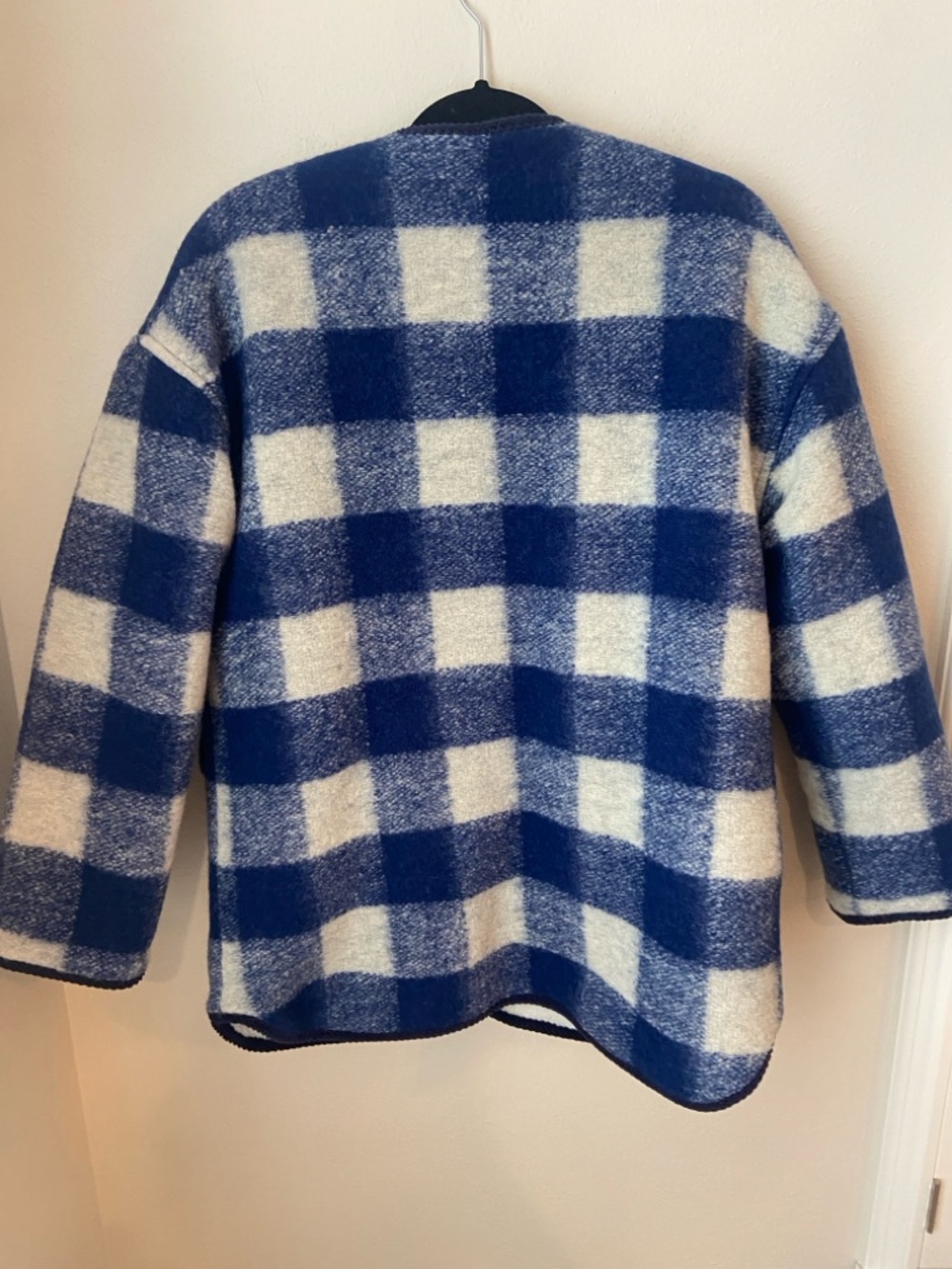 Sézane Farel Reversible Wool Plaid Jacket Blue White Sherpa Size 36 Small NWT - Picture 3 of 9